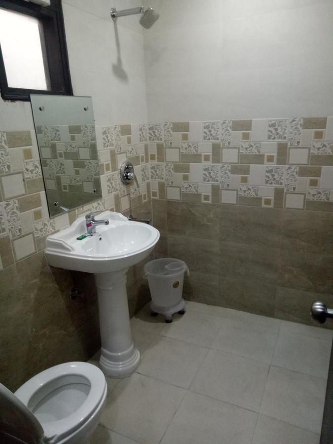 ניו דלהי Hotel Nathu Palace מראה חיצוני תמונה